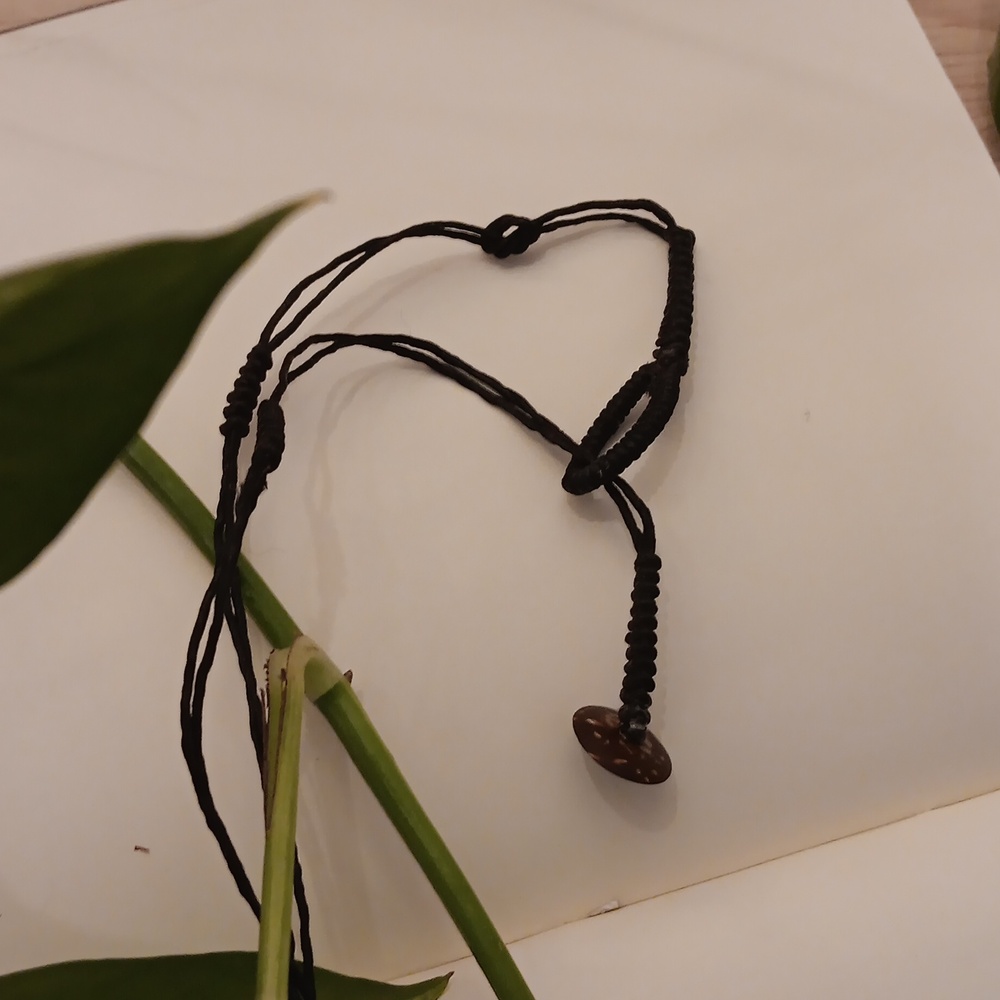 Seashell Necklace - Picture 2 of 4
